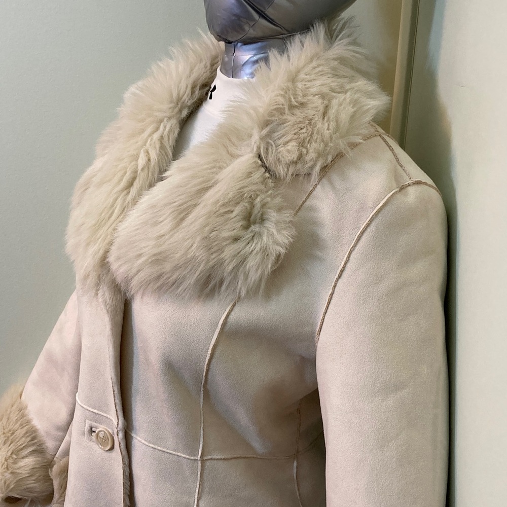 Novelti Cream Faux Fur Trim Coat - Picture 4 of 16